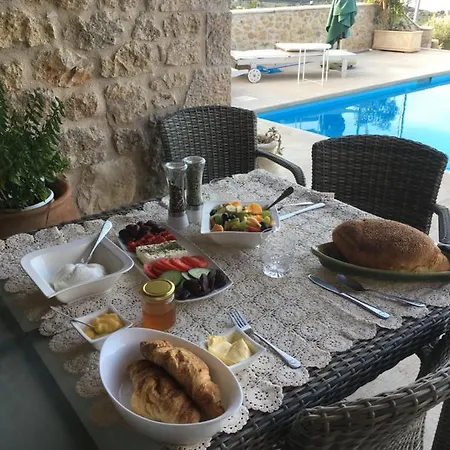 The Mousehouse Homestay szállás Rínglia